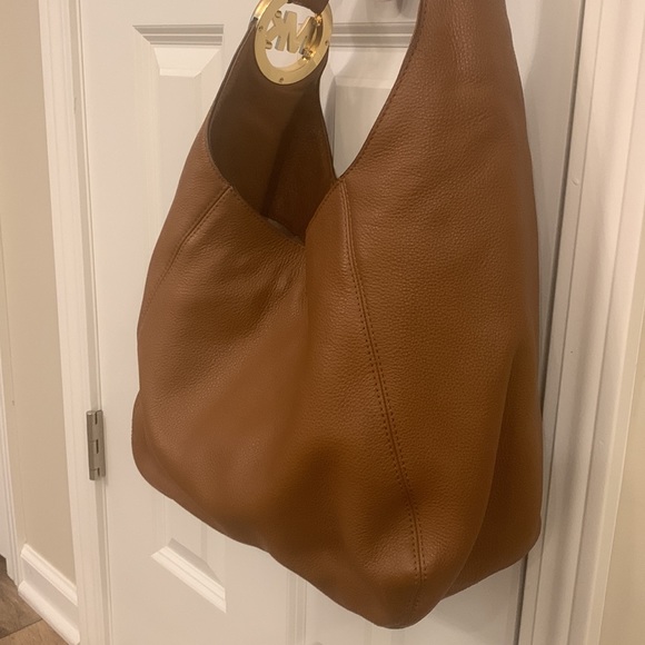 Michael Kors leather shoulder bag - Picture 3 of 6